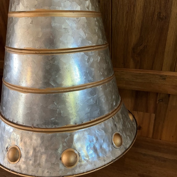 🌟 Large Metal Bell - Picture 2 of 5